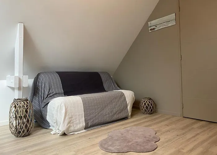 Chateau De La Coudraie Et La Petite Coudraie Changé