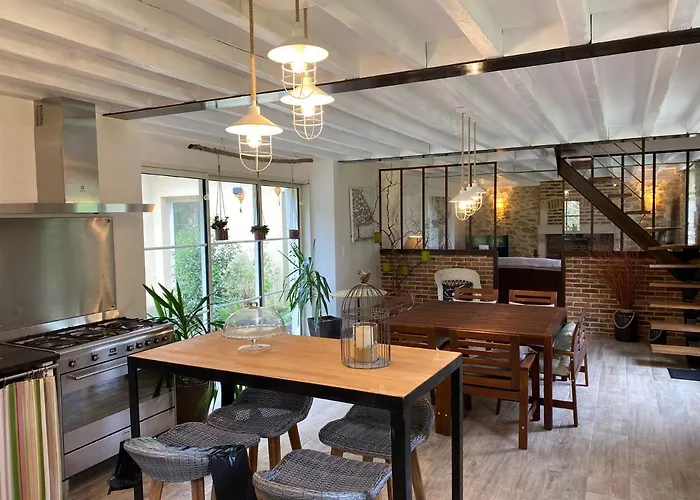 Chateau De La Coudraie Et La Petite Coudraie * Changé