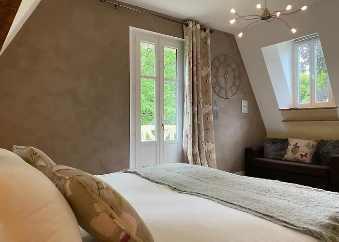 Chateau De La Coudraie Et La Petite Coudraie *