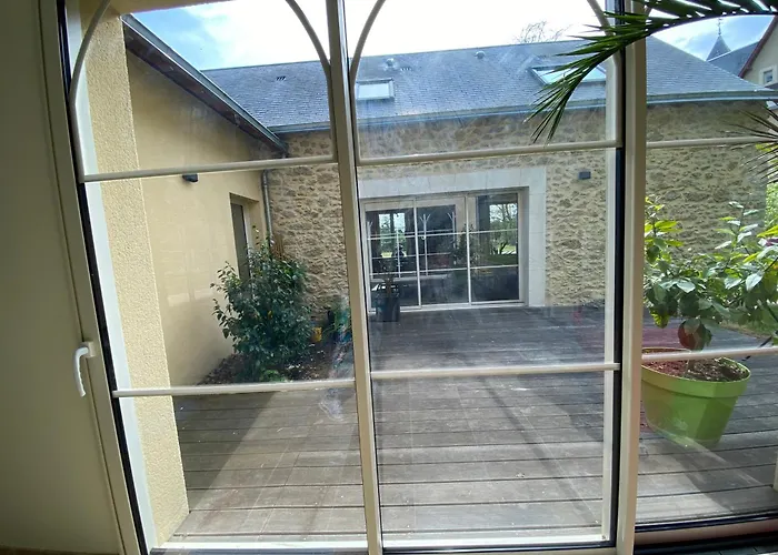 Chateau De La Coudraie Et La Petite Coudraie *