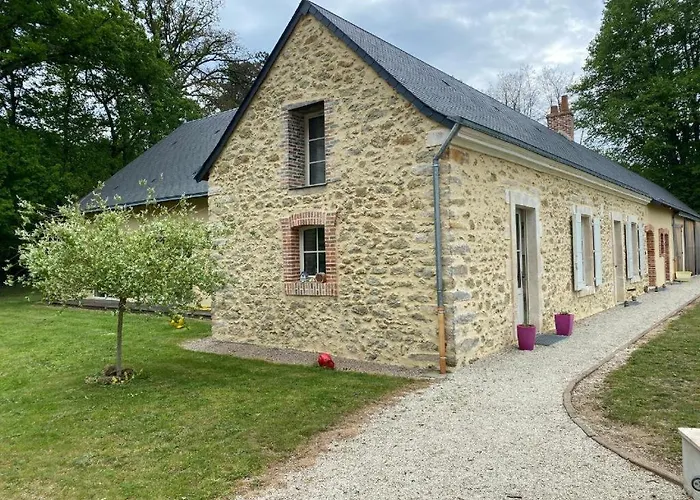 Chateau De La Coudraie Et La Petite Coudraie